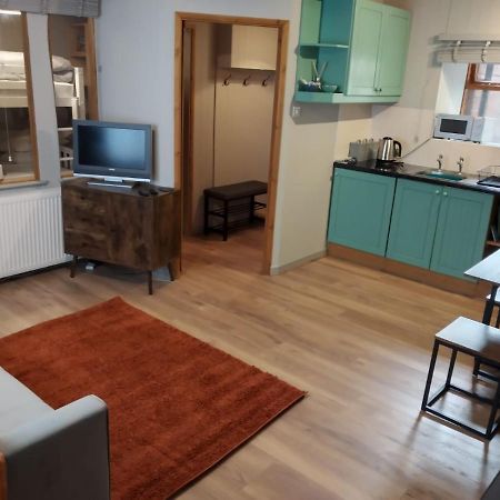 Appartement Self Contained Flat In Llanfyllin Powys Extérieur photo